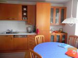Izola, center, bližina zdravstvenega doma, novejše 4 sobno