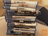 Playstation 4 PRO plus 15 iger še eno leto garancije