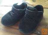 Otroški rabljeni čevlji Nike, št. 23.5