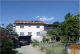 DRUŽINSKA HIŠA Z VRTOM V CENTRU POLJČAN