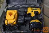VRTALNI STROJ DEWALT DC 756 12 V