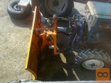 prodam manjši traktor